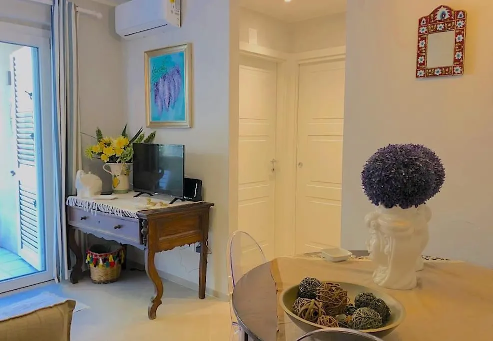 Casa Mando With Terrace And Jacuzzi Apartment Taormina Italy